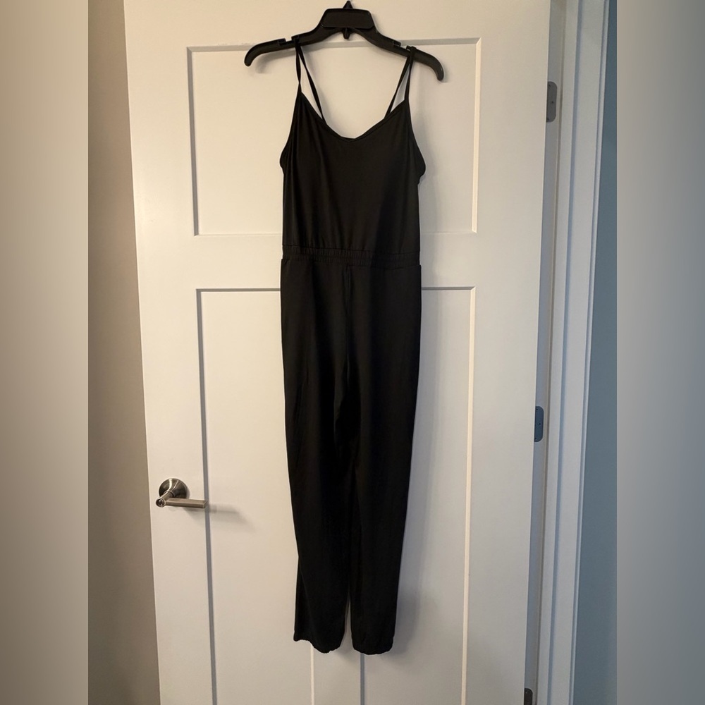 NEW Vuori Lux Jogger Jumpsuit - Picture 10 of 11